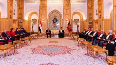 السيسي يلتقي سلطان عمان في قصر العلم العامر