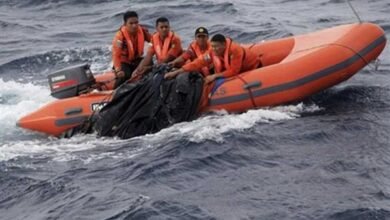 غرق زورق فى اندونيسيا
