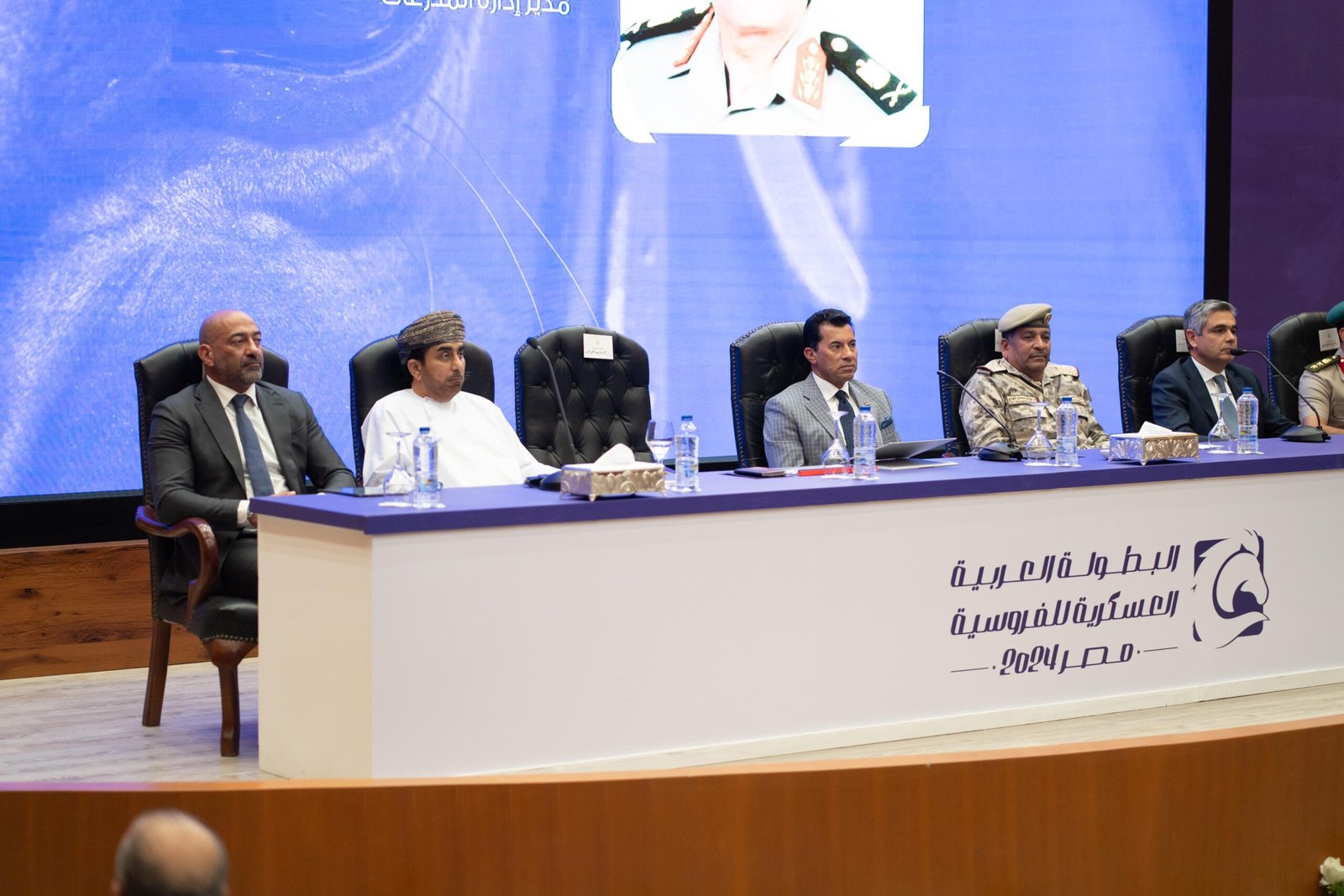 انطلاق النسخة الأولى من البطولة العربية العسكرية للفروسية برعاية المصرية للاتصالات 