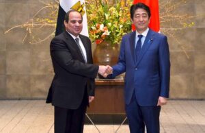 السيسي ينعي شينزو آبي