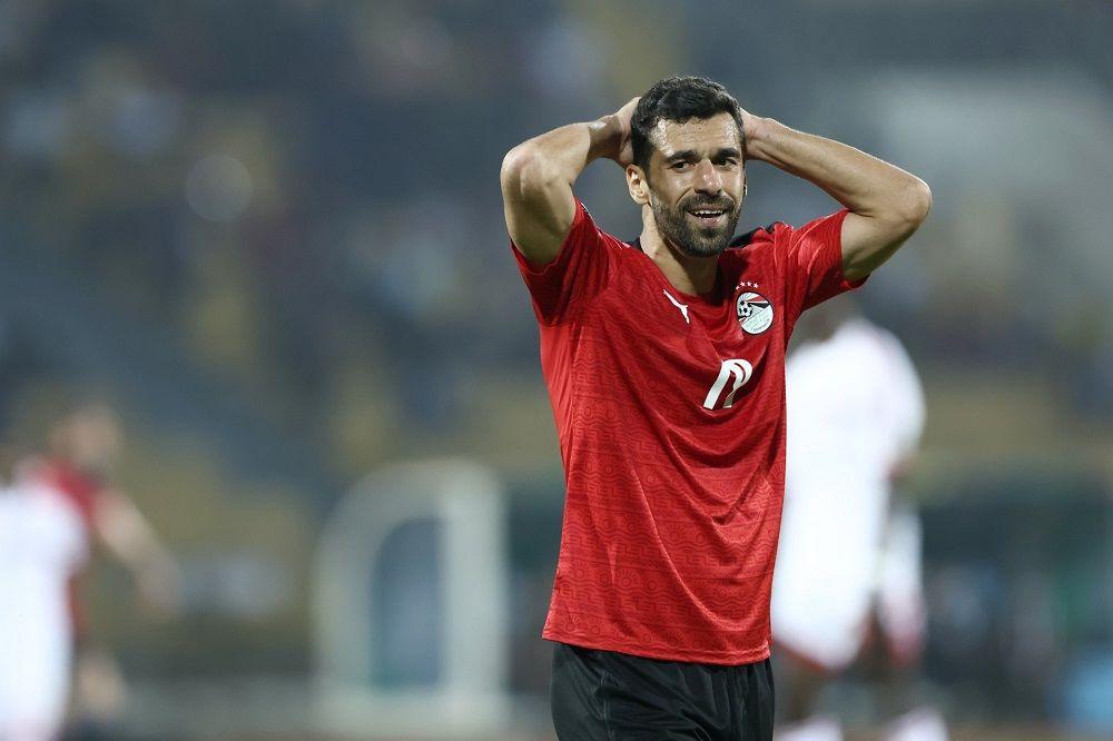 صدمة للاعب بيراميدز.. القصة الكاملة لحجز “الأهلي” على أرصدة عبد الله السعيد