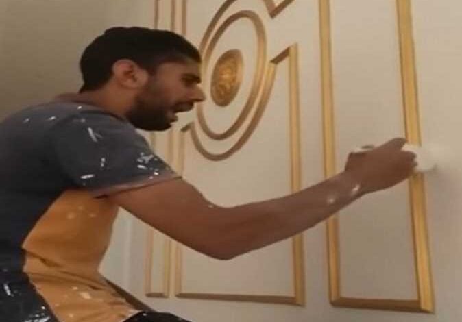 المطرب النقاش