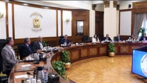 رئيس الوزراء يؤكد على دور الهيئة العربية للتصنيع المحورى فى قطاع الصناعة الوطنية