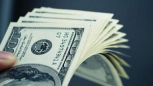 بعد رفع الفائدة.. سعر الدولار يقفز إلى مستوى 22.5 مقابل الجنيه