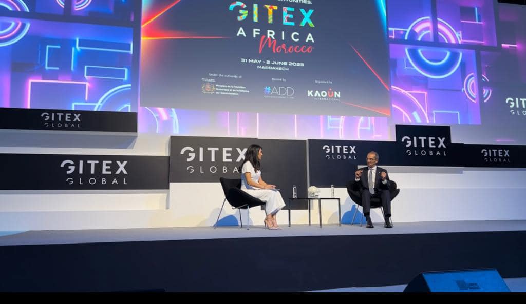 وزير الاتصالات يجرى مباحثات مع كبرى الشركات العالمية للتعاون وجذب الاستثمارات إلى السوق المصرى