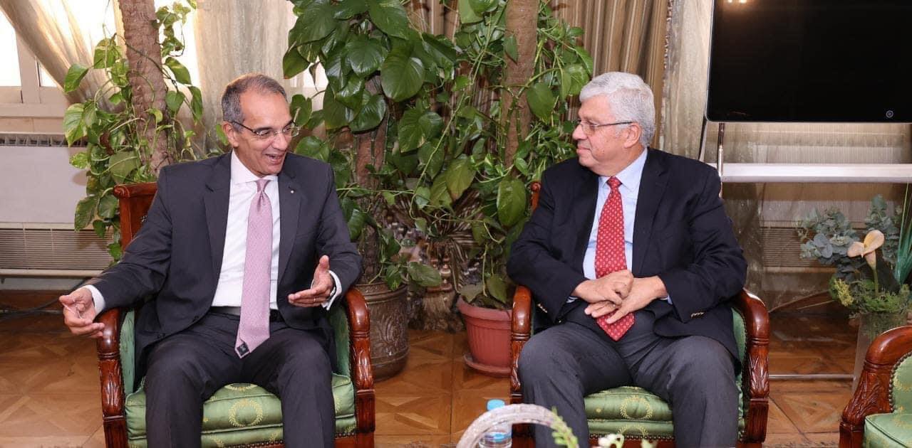 وزيرا الاتصالات والتعليم العالى يبحثان آليات تعزيز التعاون المُشترك