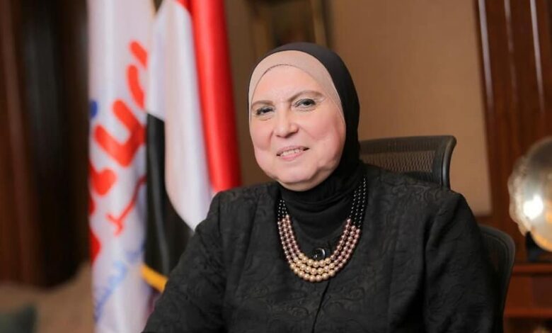 نيفين جامع