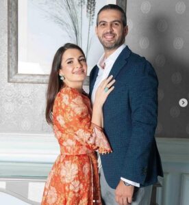 شام الذهبي تتغزل في زوجها بأحدث ظهور لهم