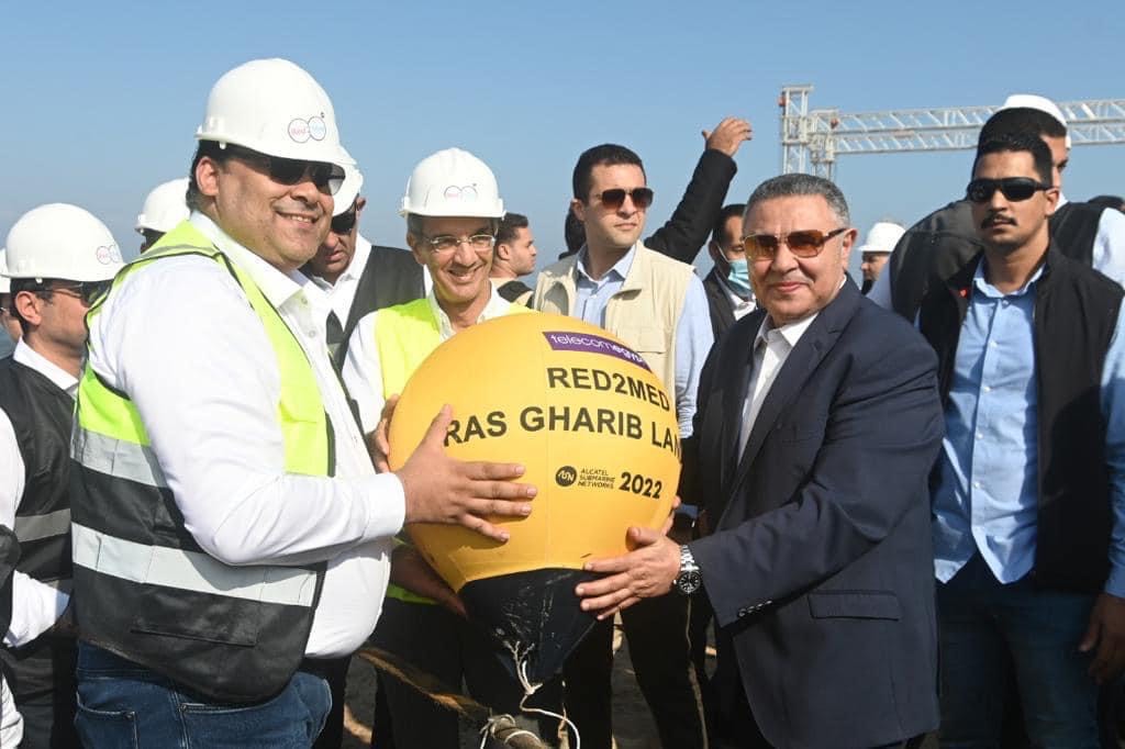 وزير الاتصالات: الكابل الجديد يمثل أقصر وأسرع مسارات نقل البيانات بين الشرق والغرب وقارات أفريقيا وأوروباوأسيا