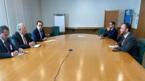 “القصير” يبحث مع رئيس لجنة الأمن الغذائي بالفاو مواجهة تأثير التغيرات المناخية على الزراعة