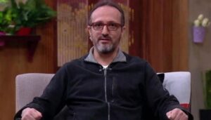 سيدة أدعت رحيله.. كيف رد شريف مدكور على شائعة وفاته؟