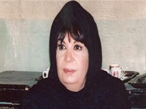 نشأت في أسرة فقيرة وحزنها على زوجها أبعدها عن الفن.. ما لا تعرفه عن خيرية أحمد في ذكرى رحيلها