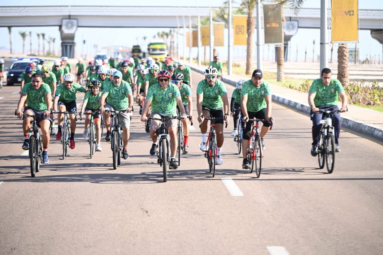 وزير الشباب يطلق المهرجان الرياضي للدراجات بمشاركة 1500 شاب وفتاة من دول العالم