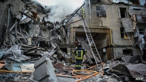 بدون كهرباء.. أوكرانيا تعيش أقسى شتاء بسبب الصواريخ الروسية