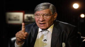 الكاتب الصحفي الكبير مفيد فوزي في ذمة الله