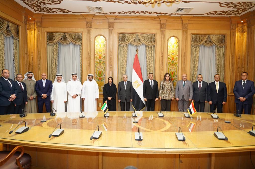 3 وزراء يشهدون توقيع مذكرة تفاهم بين “حلوان للصناعات غير الحديدية” و”دوكاب” الإماراتية