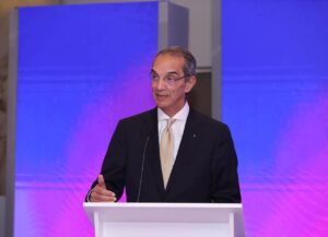 وزير الاتصالات: التوسع في خدمات الحوسبة السحابية باعتبارها ممكنا رئيسيا للتحول الرقمى