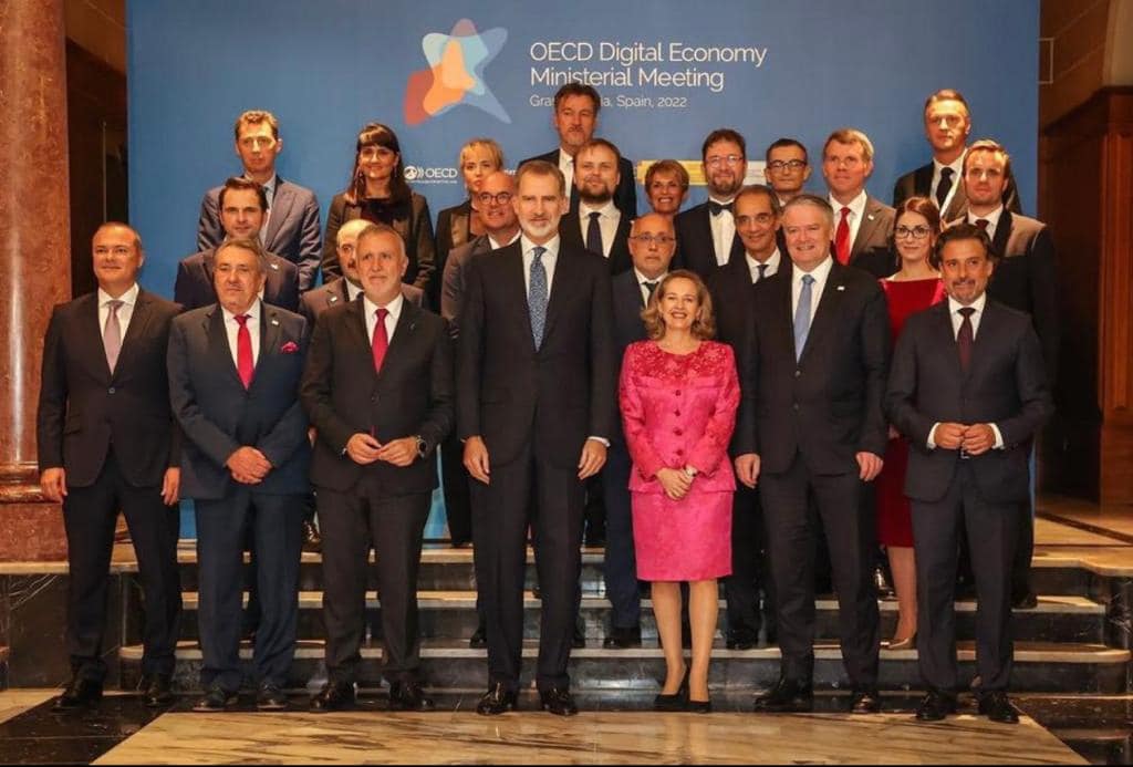 وزير الاتصالات: نتعاون مع المجتمع الدولى فى تنفيذ الاستراتيجية الوطنية للذكاء الاصطناعى