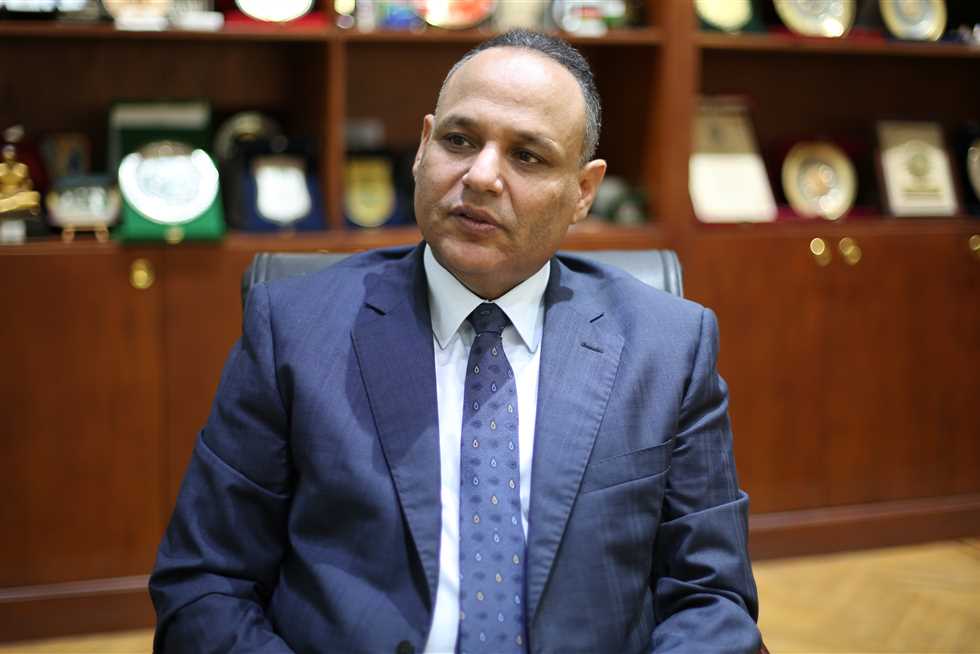 رئيس أكاديمية البحث العلمى يحصل على جائزة الشخصيات الأكثر تأثيراً على مستوى العالم