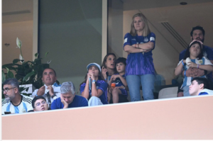 والدة ميسي تحتفل بالدموع معه بكأس العالم 2022