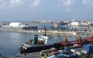 بـ 13.2 مليار جنيه ..  موانئ أبوظبي تستحوذ على 19.33% من الإسكندرية لتداول الحاويات
