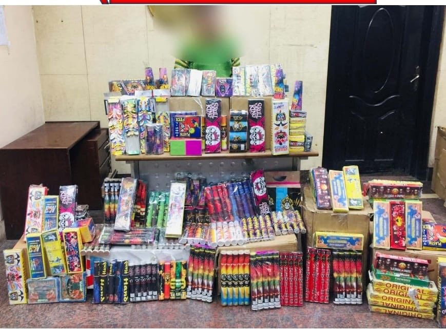 ضبط  750 ألف قطعة ألعاب نارية بمنطقة الجمالية