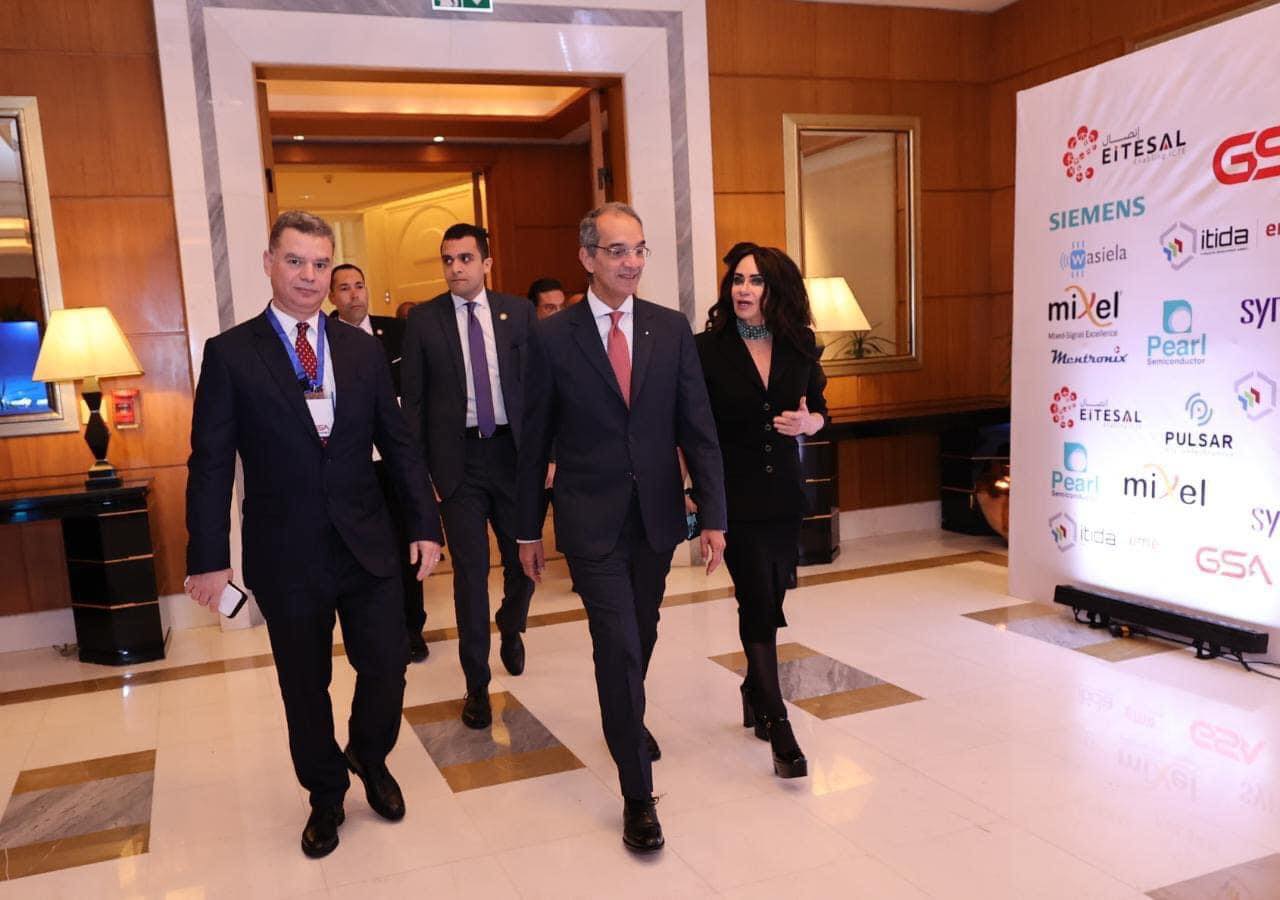 وزير الاتصالات يفتتح القمة الأولى للتحالف العالمى لأشباه الموصلات (GSA) فى القاهرة