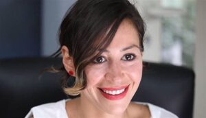 “زواجي في السر شائعة من خيال مريض”.. أبرز تصريحات منة شلبي في “لانا والنجوم”