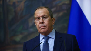 لافروف: روسيا تترقب “جاهزية” واشنطن للحوار النووي
