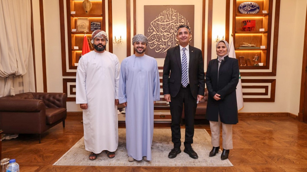 شريف فاروق يستقبل نائب رئيس البريد العُماني بهدف بحث أوجه التعاون المشترك