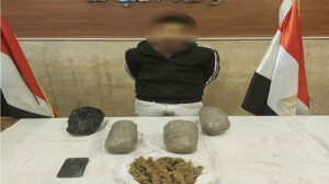 سقوط تاجر مخدرات بحوزته 4,5 كيلو بانجو بعين شمس