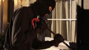 سقوط تشكيلًا عصابيًا  تخصص نشاطه فى سرقة اللوحات الكهربائية بمصر القديمة