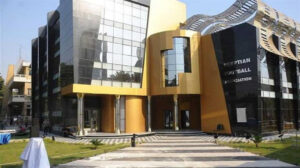 إتحاد الكرة يغرم جماهير الزمالك 200 ألف جنية للسباب الجماعي في مبارتي الأهلي وبيراميدز