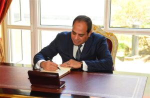 السيسى يصدق على تعديل قانون تطوير البنية الفوقية لمحطة “تحيا مصر 1”