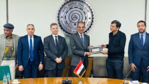 وزير الاتصالات يلتقى رئيس تنمية التجارة العالمية لمنظمة “ناسكوم” لبحث التعاون فى مجال صناعة التعهيد