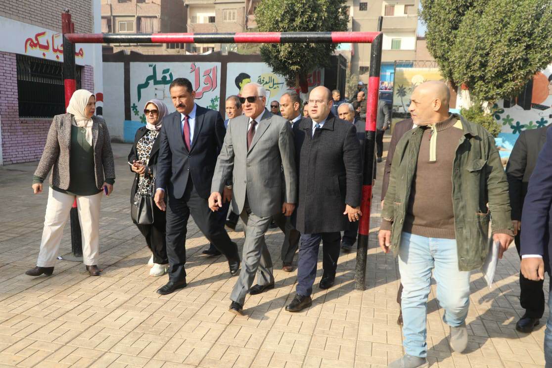 تفقد لجان أمتحانات الشهادة الأعدادية بأبو النمرس والحوامدية بالجيزة