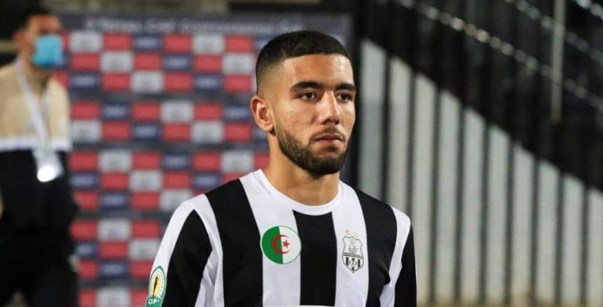 غدًا .. أحمد القندوسي ينضم إلى بعثة الأهلي بالمغرب