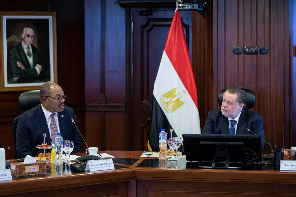 «محافظ المركزي» يبحث استعدادات استضافة الاجتماعات السنوية لبنك التنمية الأفريقي