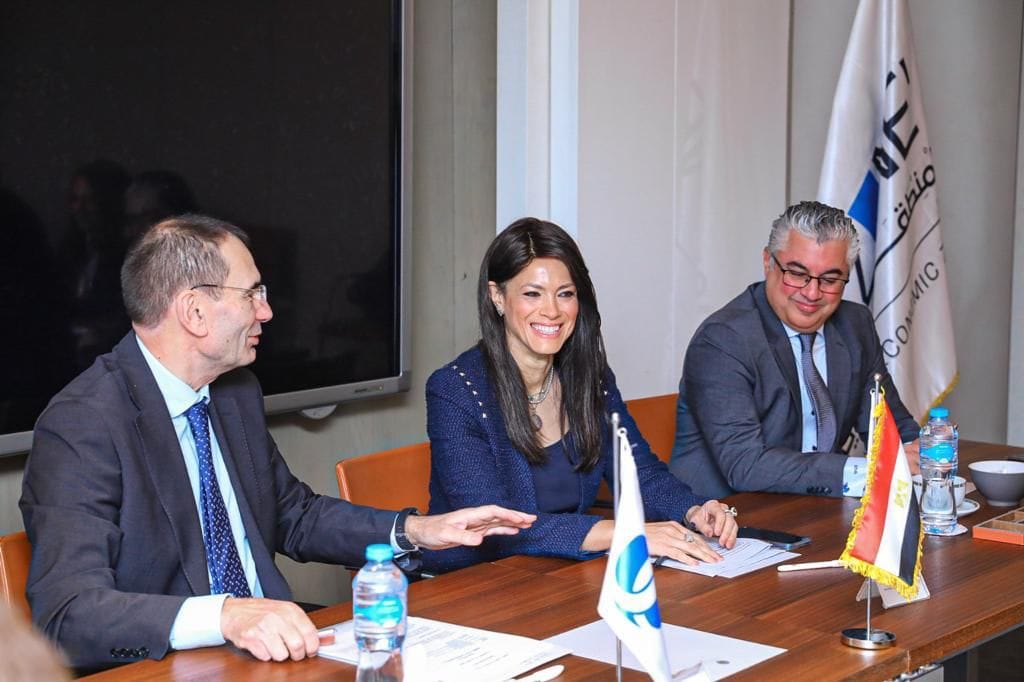 وزيرة التعاون تشهد إطلاق المرحلة الثانية من برنامج التحول الرقمي للمنطقة الاقتصادية