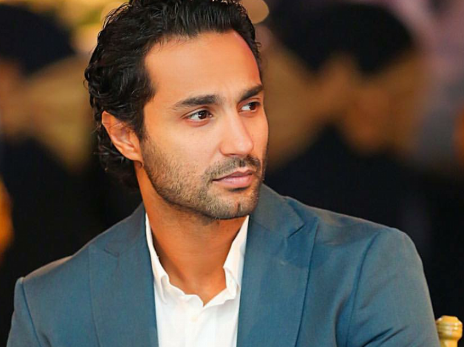 كريم فهمى يروج لـ” انا لحبيبي ” بحيلة ذكية  