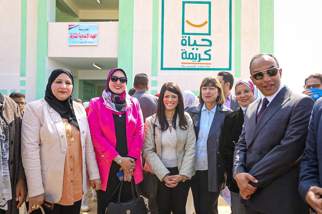 المشاط تتفقد المدارس الحقلية وبرنامج الاستثمارات الزراعية المستدامة بالمنيا