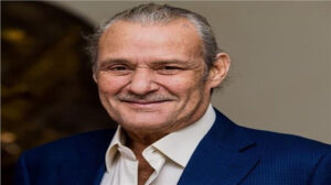 في ذكرى ميلاده.. أعمال هامة في مسيرة فاروق الفيشاوي