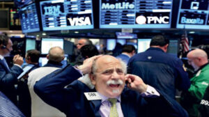 اللون الأحمر يسيطر على البورصات العالمية