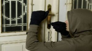 سقوط تشكيل عصابي لسرقة الشقق السكنية بالساحل