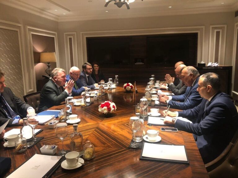 سامح شكري ولارس راسموسن