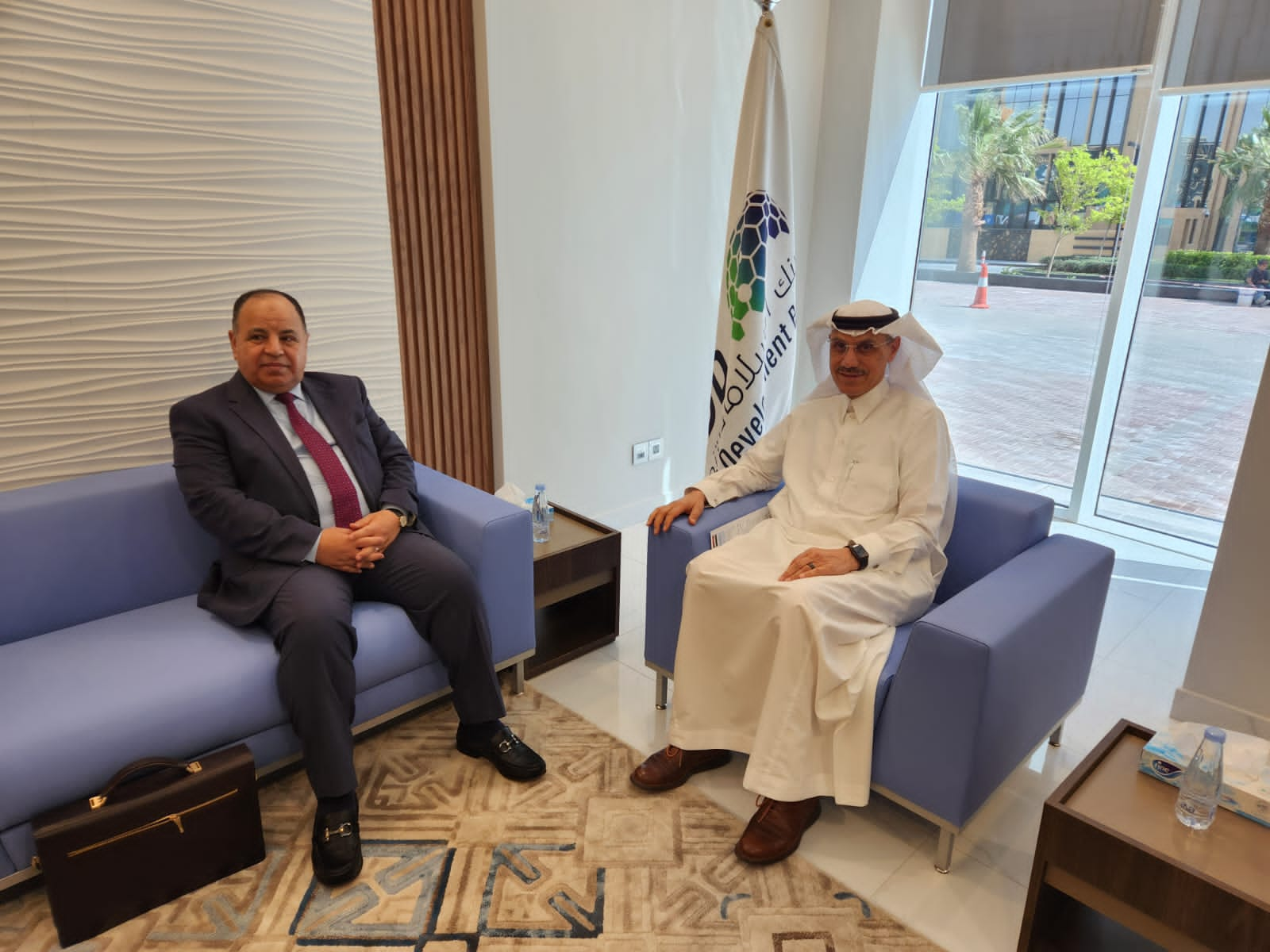 وزير المالية فى لقائه مع رئيس مجموعة البنك الإسلامي للتنمية: أساليب مبتكرة للتمويل