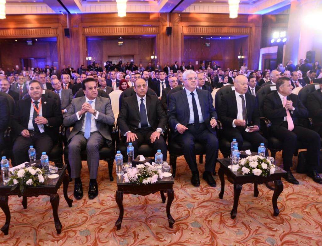  بمناسبة مرور ٤٠ عاما علي إنشائها… وزراء الطيران والصحة والتعليم العالي يشهدوا  افتتاح  المؤتمر العلمي الأول لمستشفى مصر للطيران  