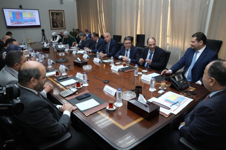 إجراء قرعة الحج بين العاملين بوزارة المالية