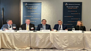 إيني الإيطالية تبحث تنمية استثماراتهما في مصر