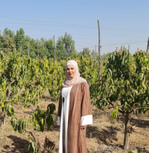 رانيا فريد شوقى تشوق جمهورها بنشر صورة من المداح 3